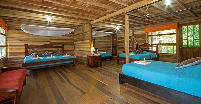 Cabina der Sani Lodge, Ecuador