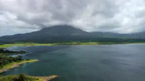 Costa Rica in der Regenzeit: An vielen Tagen ein Wechselspiel aus Regen, Sonne und Wolken.